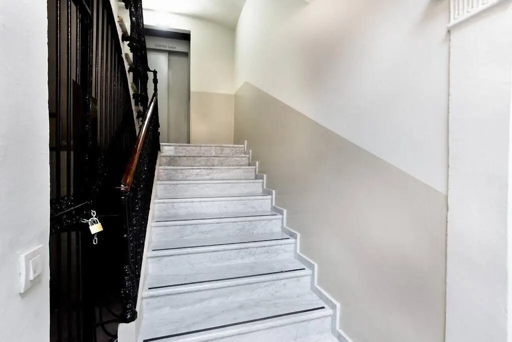 Apartment Bright And Modern 3Bedroom In Las Ramblas 3 1B Barcelona